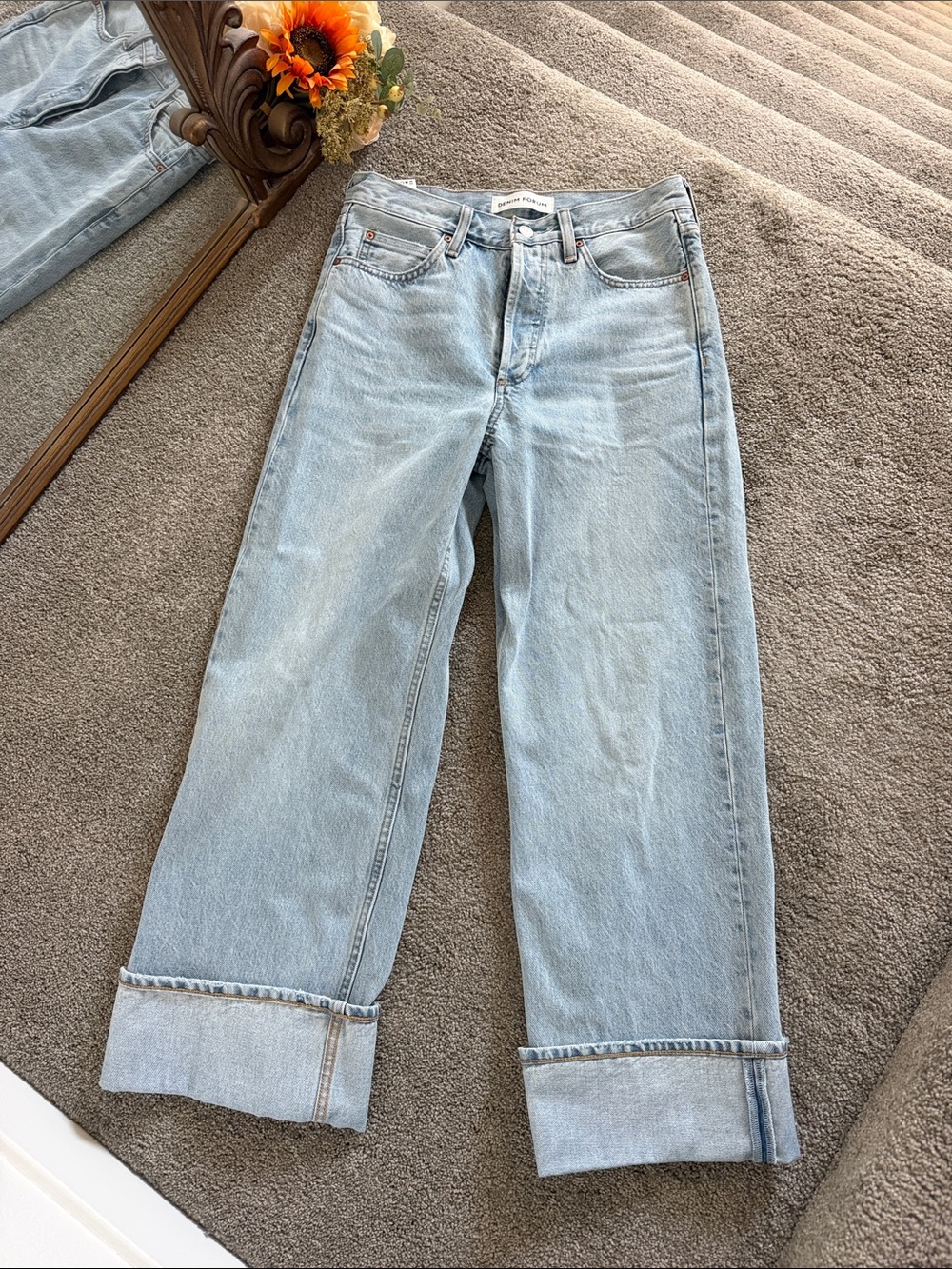 Aritzia Denim Forum The 90s Vintage Low Rise Straight Jean - Picture 3 of 5